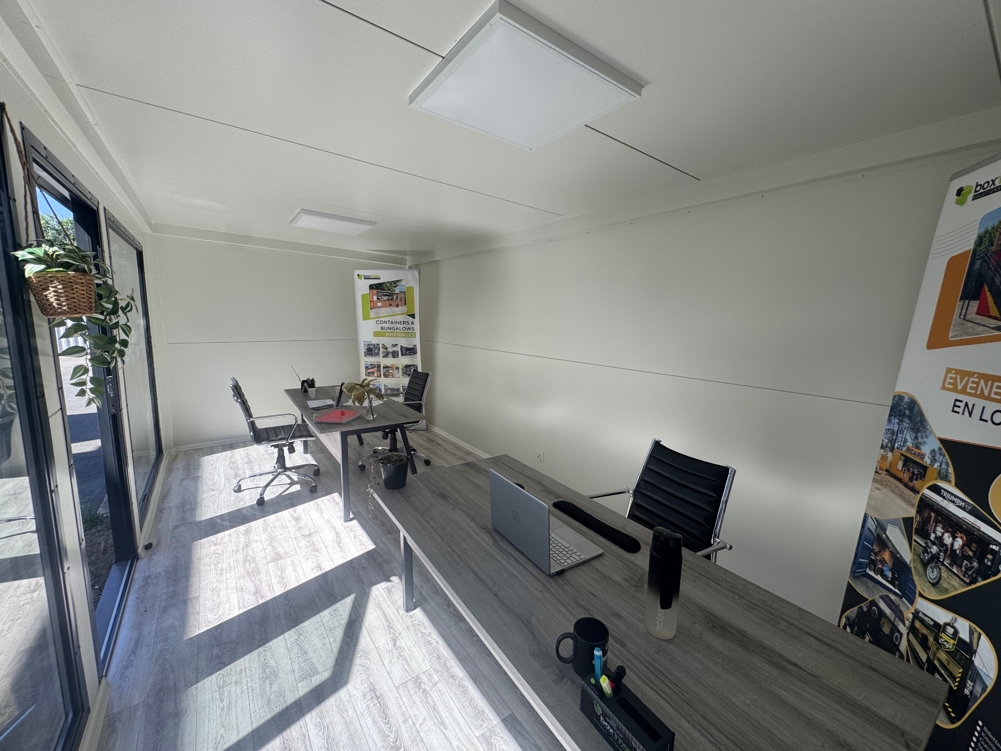 Espace modulaire Bayonne – bulle de vente élégante et fonctionnelle