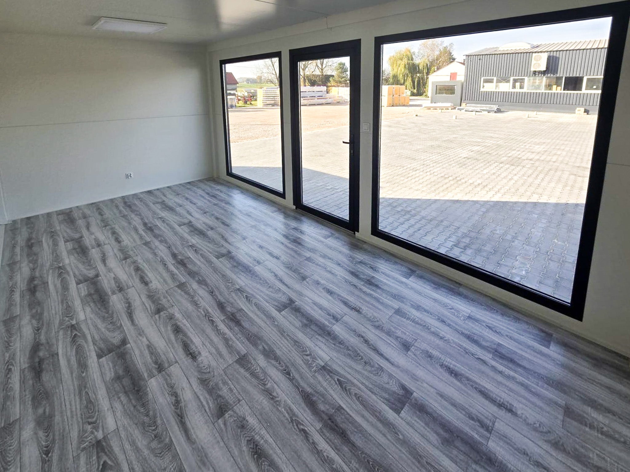 Module Perpignan – espace de vente mobile haut de gamme